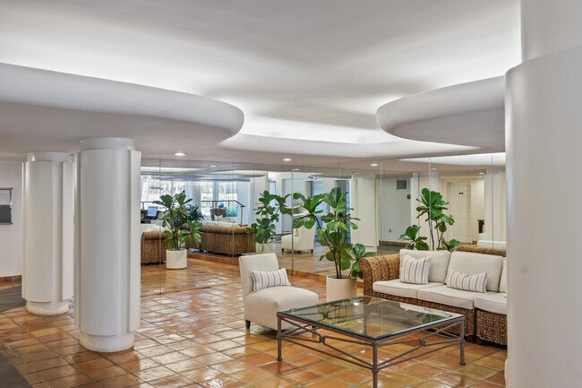 Building Photo - 170 N Ocean Blvd