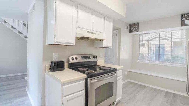 Building Photo - 6701 Dickens Ferry Rd