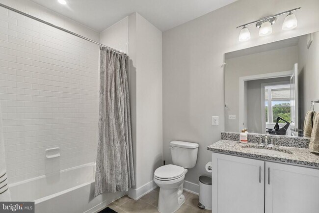 Building Photo - 3503 Bellflower Ln