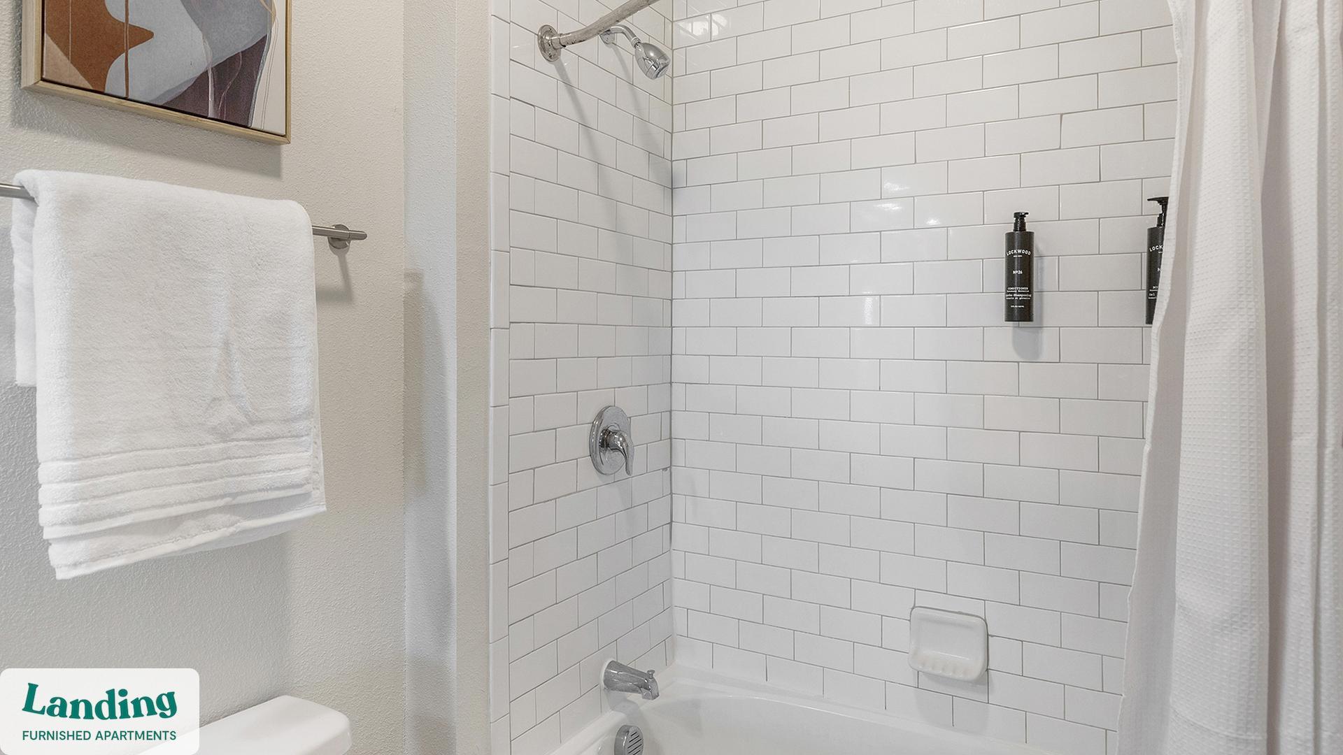 Building Photo - 20915 Wilderness Oak