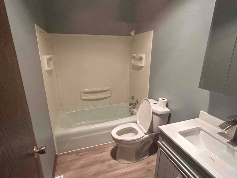 Building Photo - 1105 Mary Ave