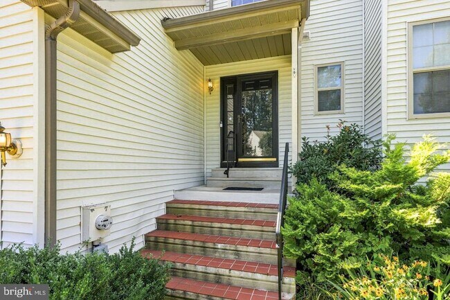 Building Photo - 40 Woodstream Ct