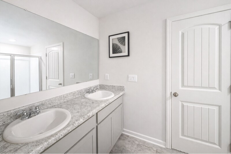 Building Photo - 5559 Wintergreen Dr