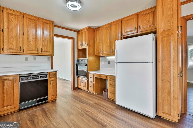 Building Photo - 334 Porter Rd