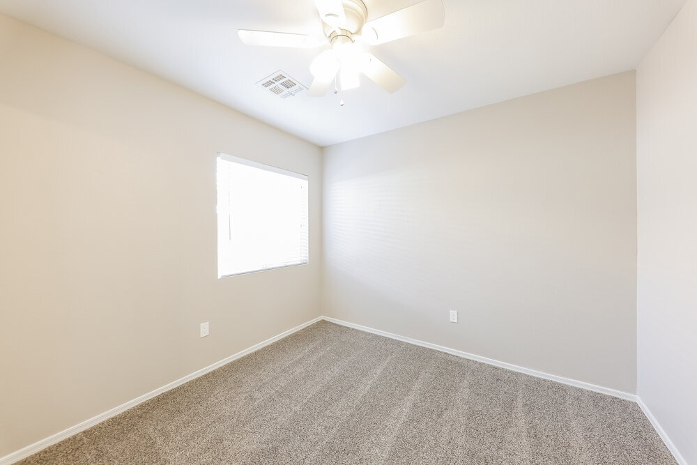 Building Photo - 427 N Payton