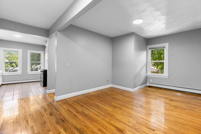 Building Photo - 40 Harding Rd