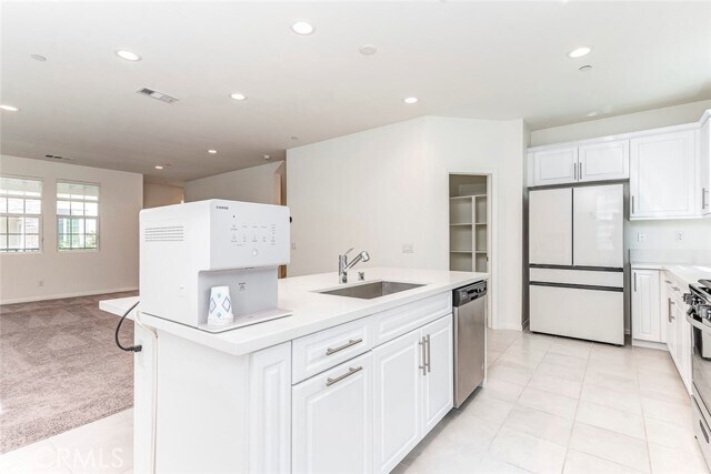 Building Photo - 6996 Cottonwood Ln