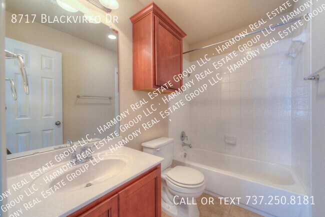 Building Photo - 8717 Blackvireo Dr