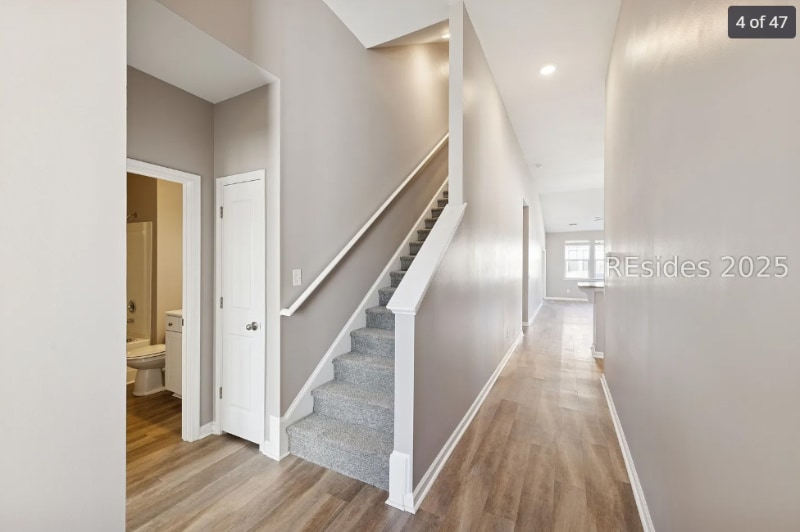 Building Photo - 320 Corn Ml Wy