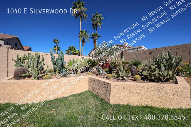 Building Photo - 1040 E Silverwood Dr