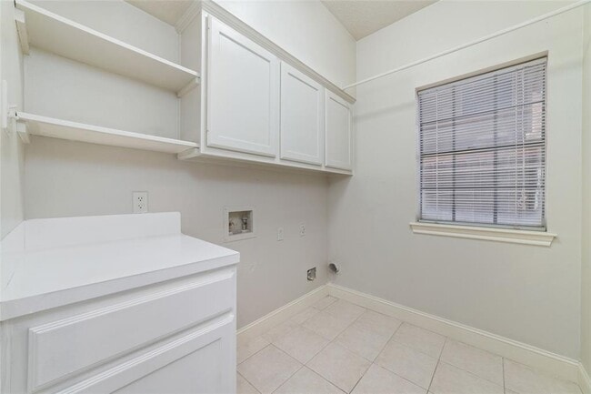 Building Photo - 5314 Wild Blackberry Dr