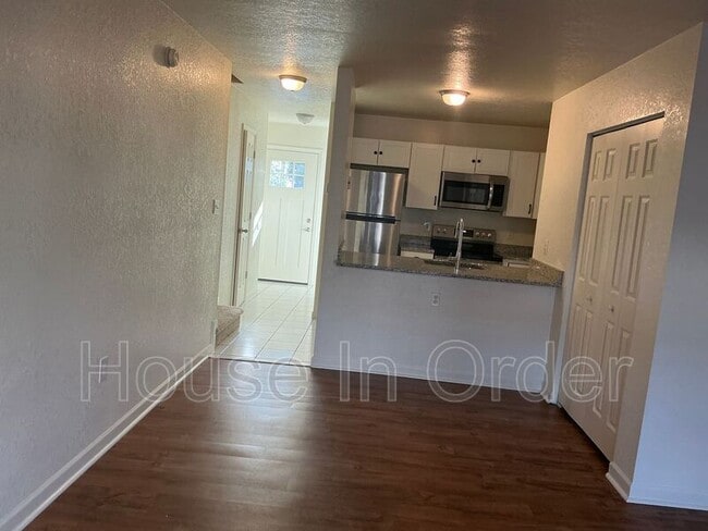 Building Photo - 11 Rathfarnham Rd