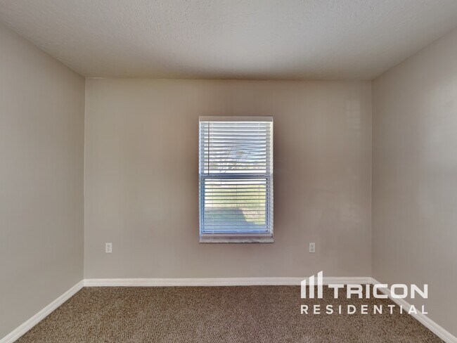 Building Photo - 128 Bud Hollow Dr
