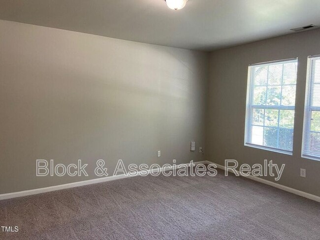 Building Photo - 116 Archdale Dr