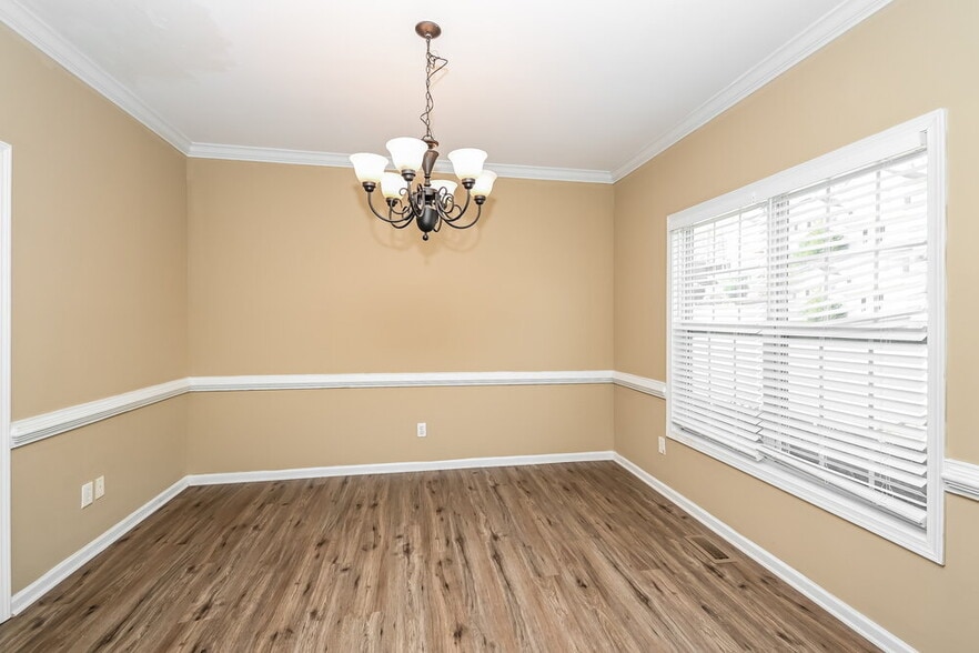 Building Photo - 241 Sable Trace Dr