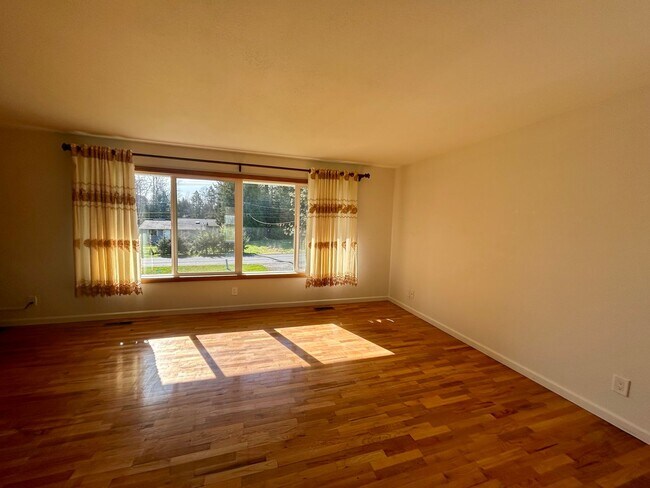 Building Photo - 1XMC3222