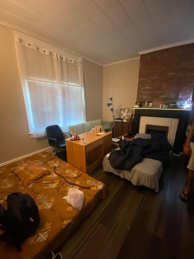 Primary Photo - 275 N Dithridge St