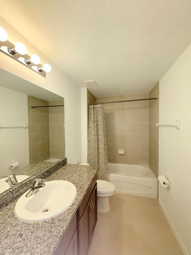 Building Photo - 125 Seattle Trail