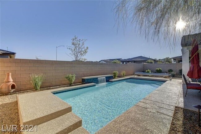 Building Photo - 1062 N Water St