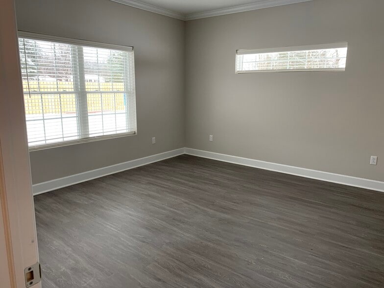 Building Photo - 1779 Como Park Blvd