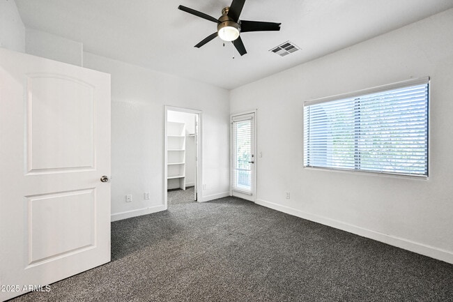 Building Photo - 4608 W Maryland Ave