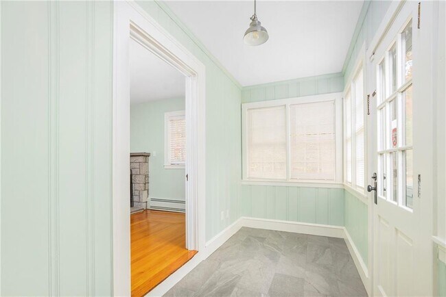 Building Photo - 286 Westcott Rd