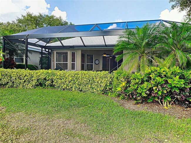 Building Photo - 539 Fallbrook Dr