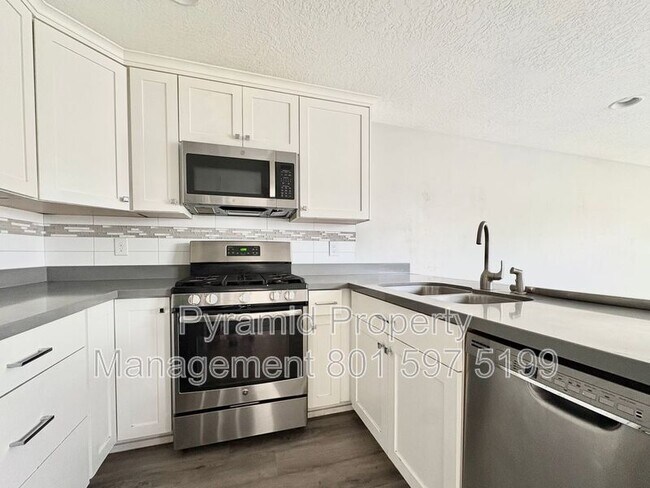 Building Photo - 1257 E 5600 S