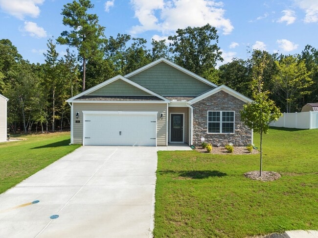 Building Photo - Beautifully designed 4-bedroom, 2-bath ranch