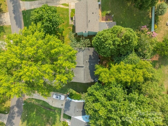 Building Photo - 8027 Sherington Way