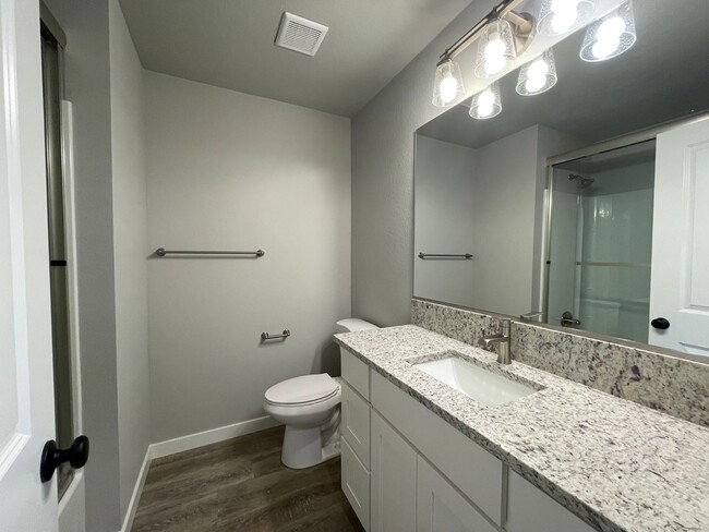 Building Photo - Private Valley Remodeled Home In Damascus 3Bd/2.5Ba with Basement!!! Beautiful Deck with Amazing ...