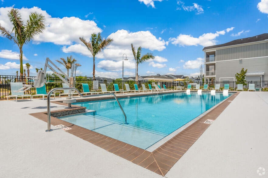 Primary Photo - Springs at Coral Shores