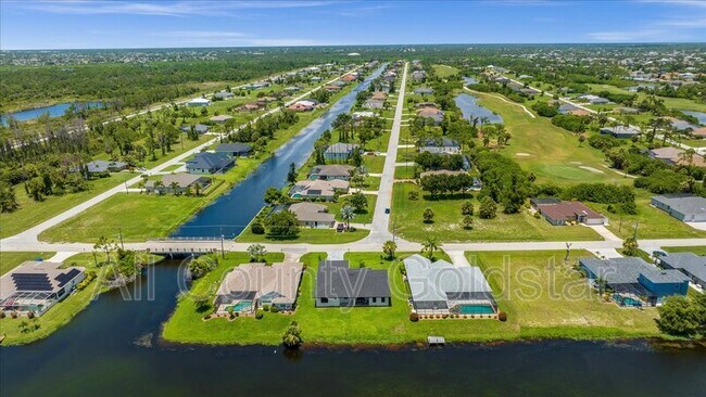 Building Photo - 1173 Rotonda Cir