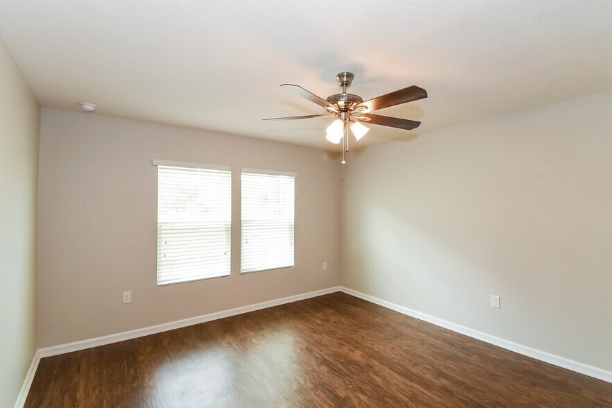 Building Photo - 2150 Tyson Lake Dr