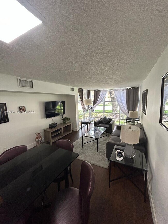 Building Photo - 210 172nd St