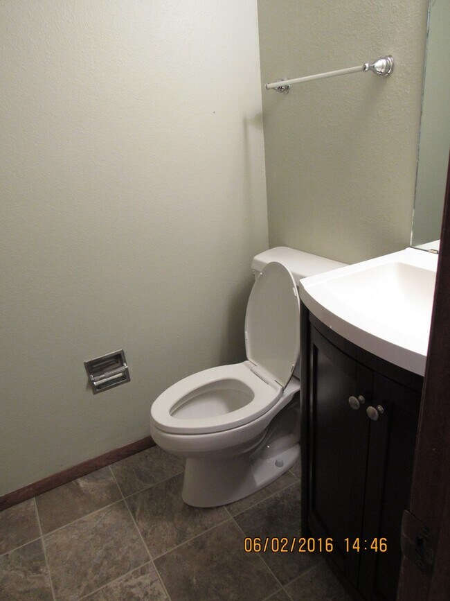 Building Photo - 749 Elder Ct