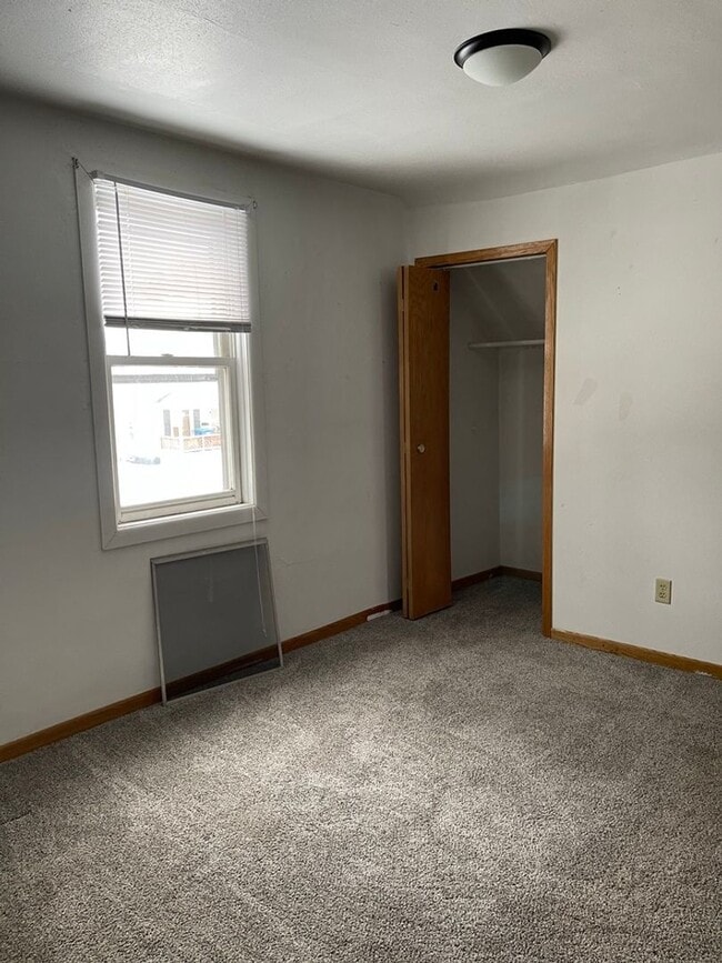 Building Photo - Click the “Apply Now” button or email wapmrentals@gmail.com for a prompt response.