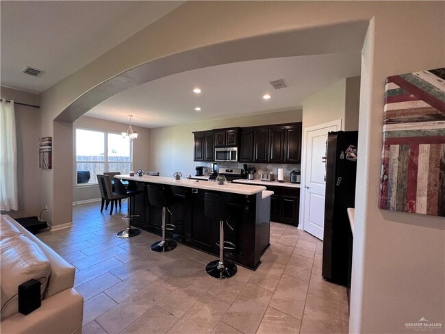 Building Photo - 40 Ensenada Ave