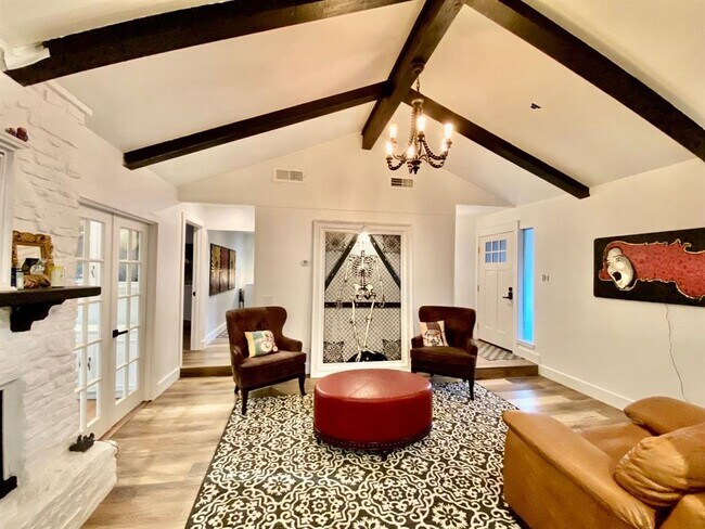 Building Photo - 7302 Shadywood Dr