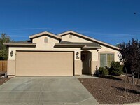 Building Photo - 1464 Stratford Pl
