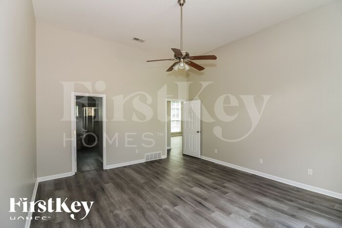 Building Photo - 5845 Peterson Ridge Ln