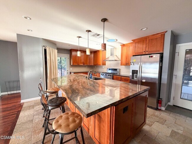 Building Photo - 8625 Delmonico Ave