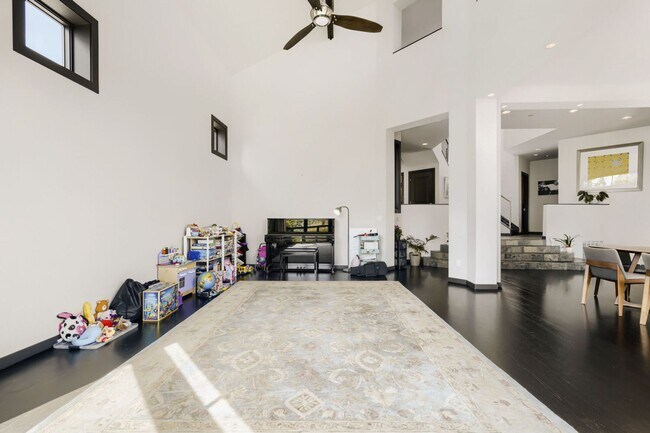 Building Photo - Cedar Park Furnished Home