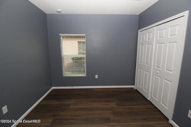Building Photo - 535 Trymore Dr SE