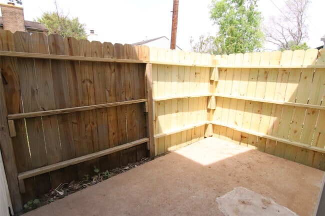 Building Photo - 3118 Settlers Way Blvd