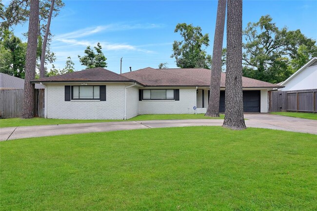 Building Photo - 12735 Memorial Dr
