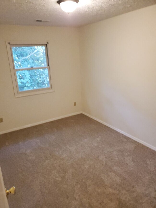 Building Photo - 514 W Northlane Dr