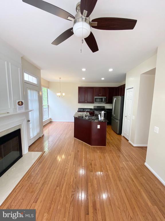 Building Photo - 81 Arell Ct