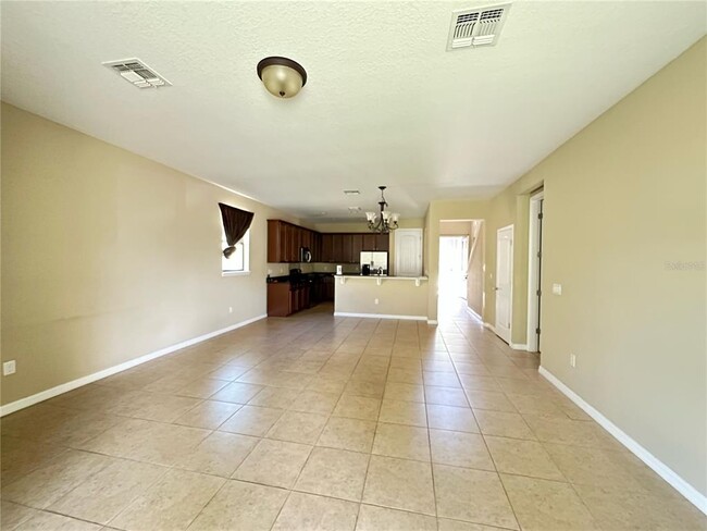 Building Photo - 13330 Longacre Dr