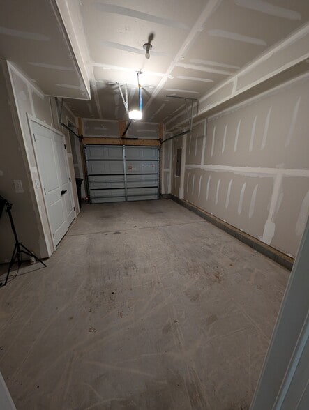 Building Photo - 460 Spearfield Ln